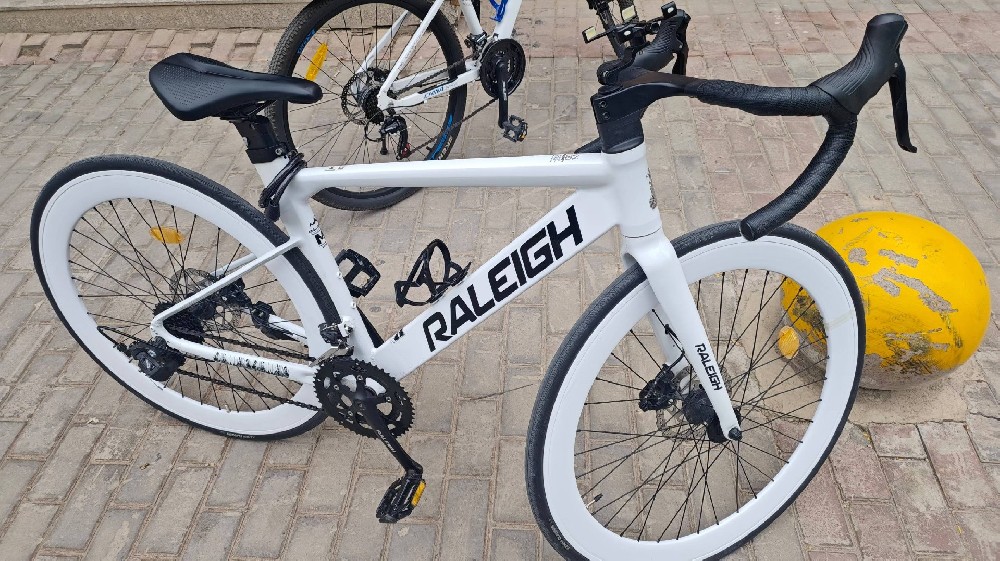 时尚休闲运动鞋