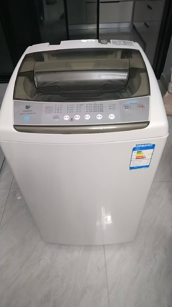 时尚休闲运动鞋