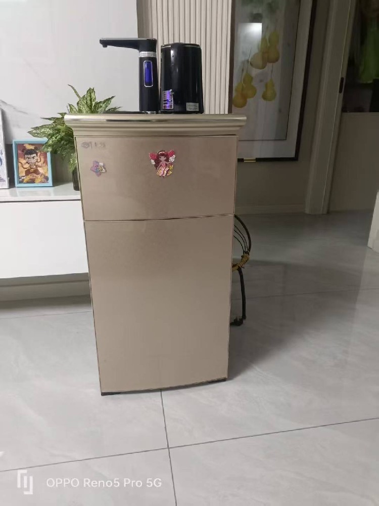 时尚休闲运动鞋