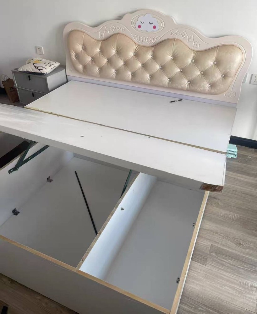 时尚休闲运动鞋