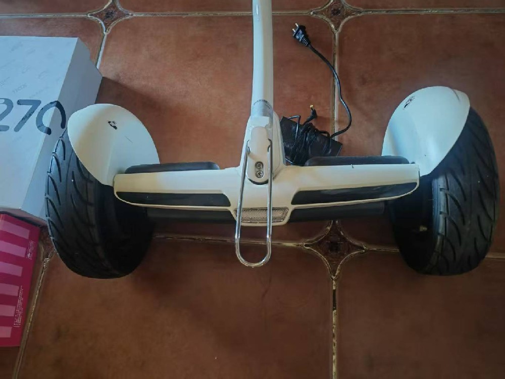 时尚休闲运动鞋