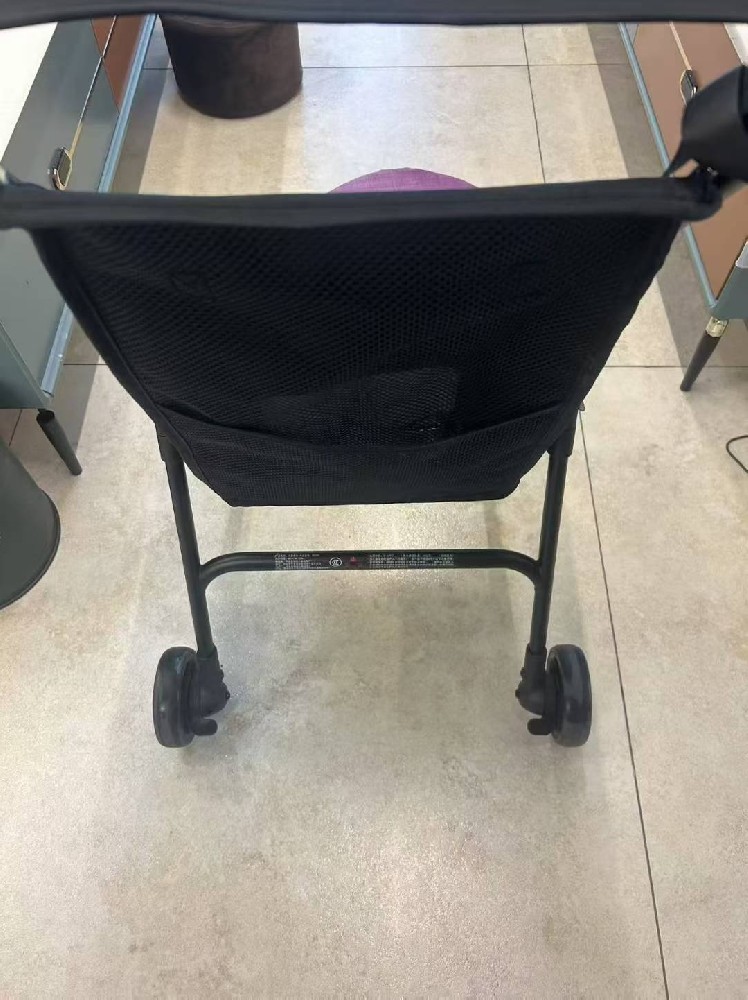 时尚休闲运动鞋