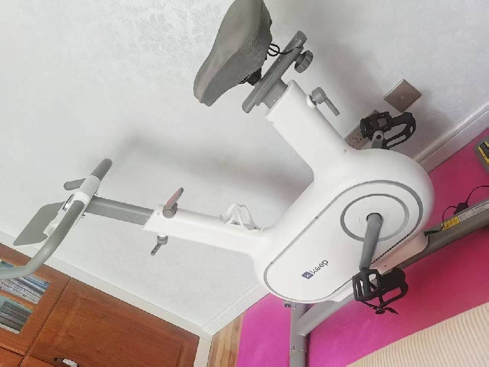 时尚休闲运动鞋