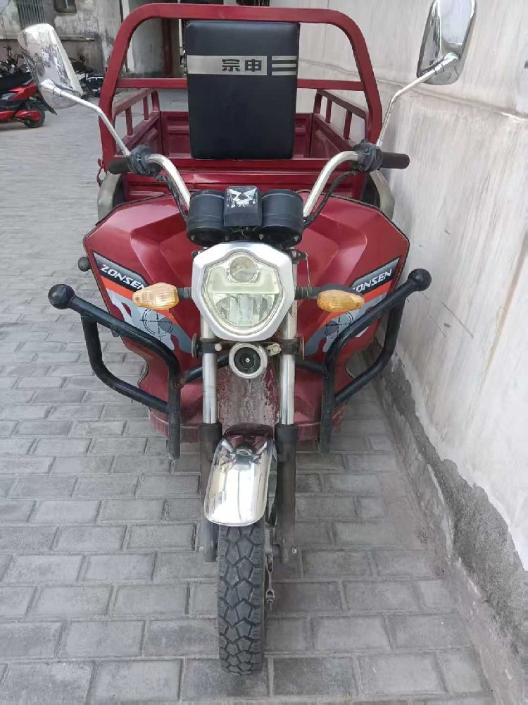 时尚休闲运动鞋