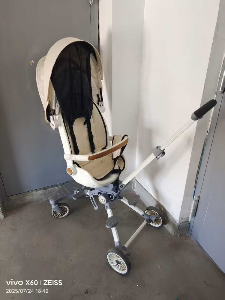 时尚休闲运动鞋