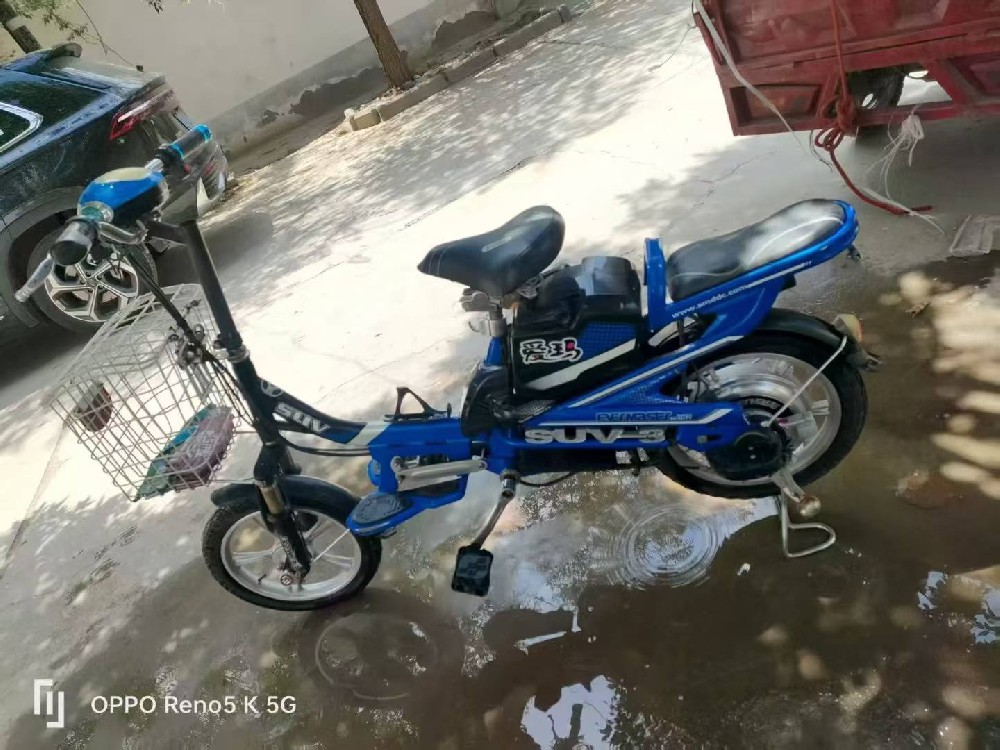 时尚休闲运动鞋