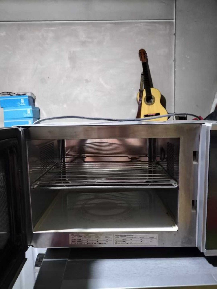 时尚休闲运动鞋