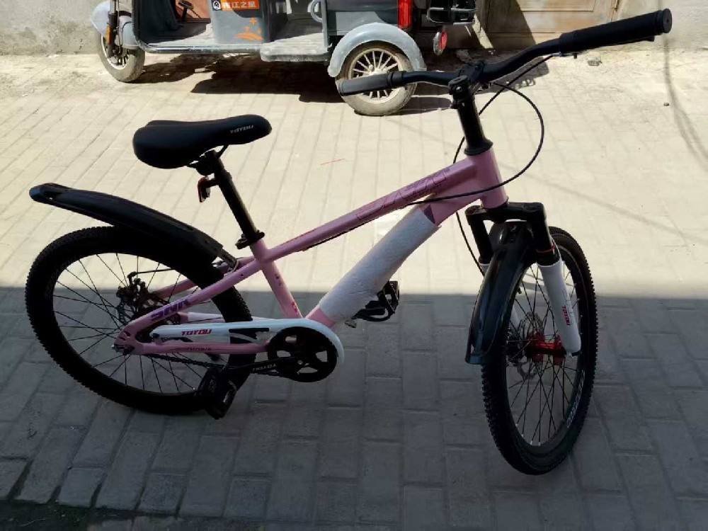 时尚休闲运动鞋