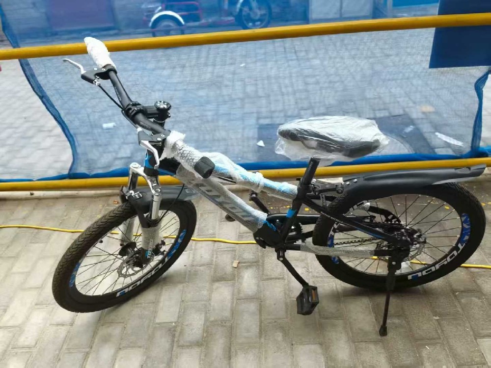 时尚休闲运动鞋