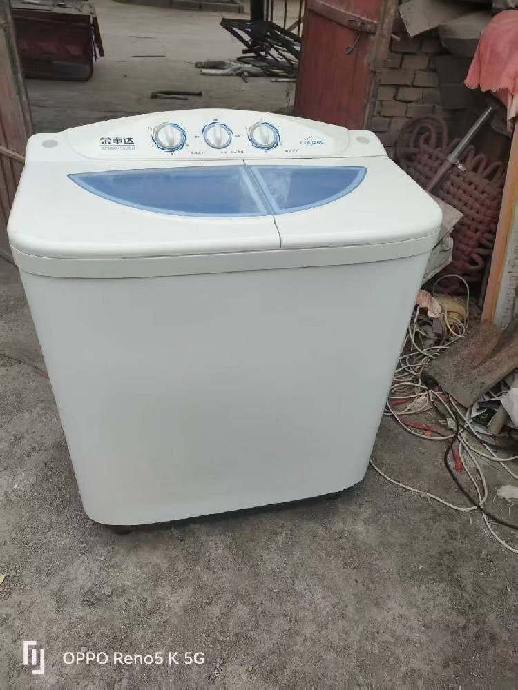 时尚休闲运动鞋