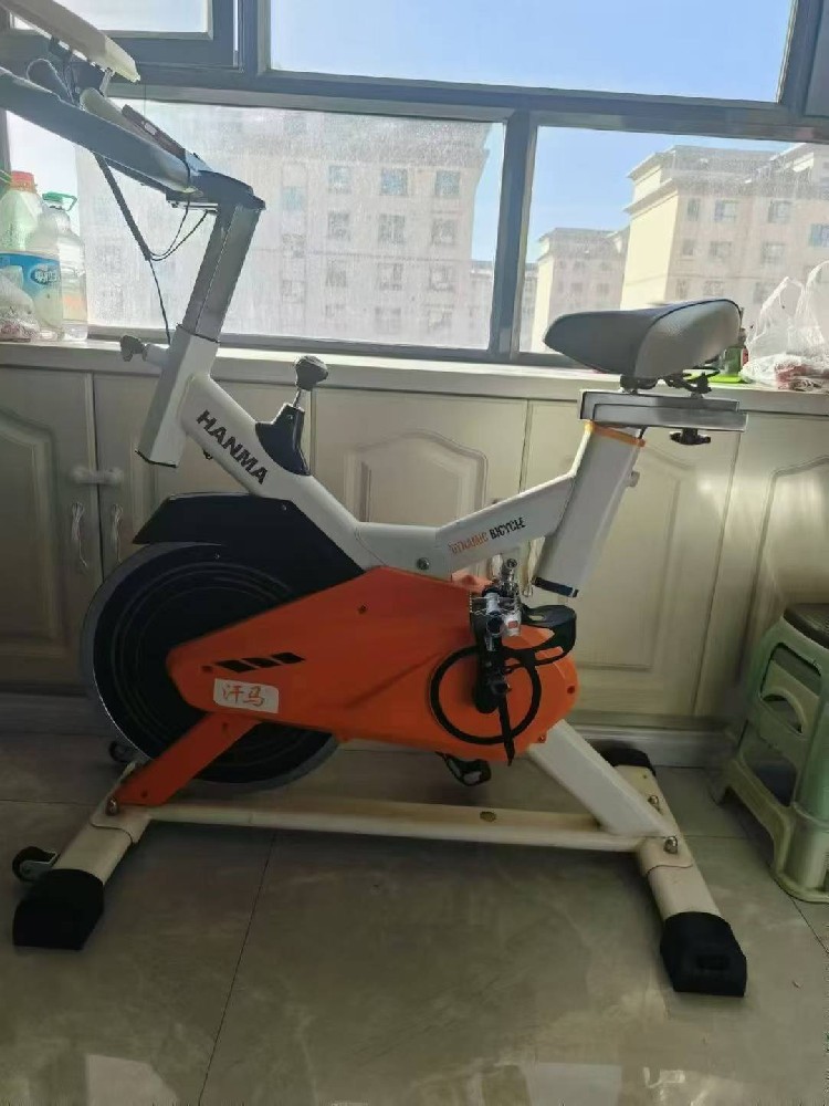 时尚休闲运动鞋