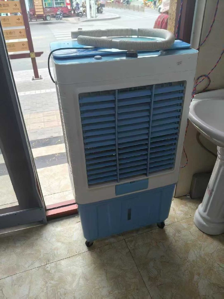 时尚休闲运动鞋