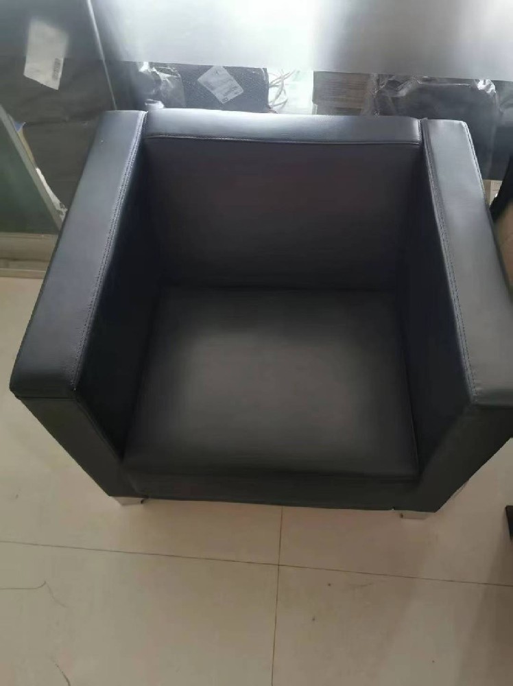 时尚休闲运动鞋