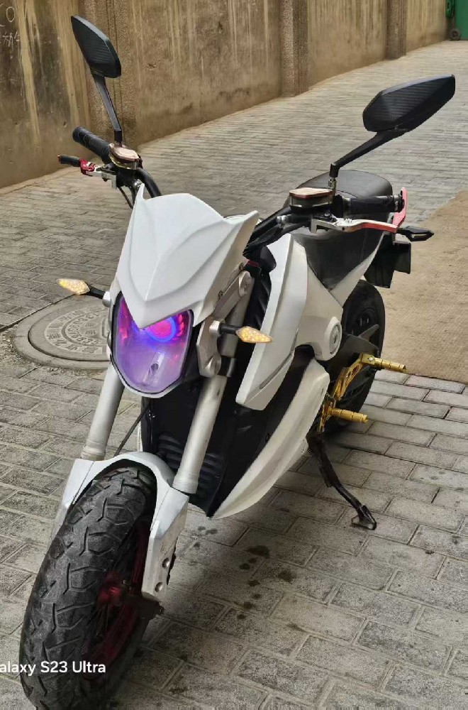 时尚休闲运动鞋