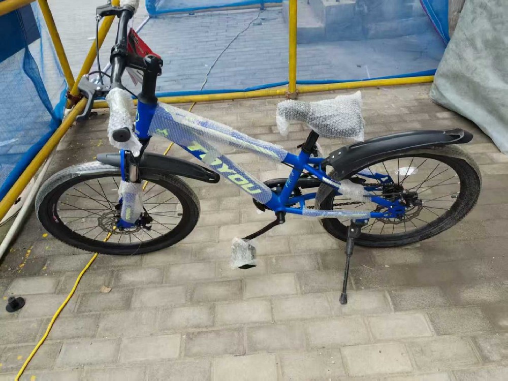 时尚休闲运动鞋