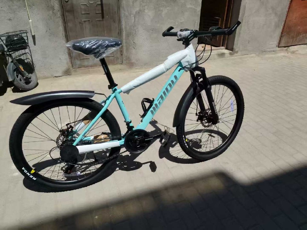 时尚休闲运动鞋