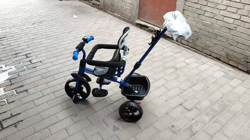 时尚休闲运动鞋